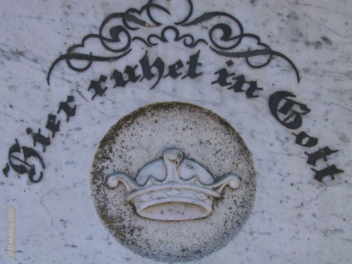 (Foto &copy; D Nutting) Grabstein