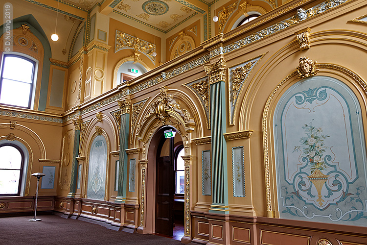 (Foto &copy; D. Nutting) gro&szlig;er Saal