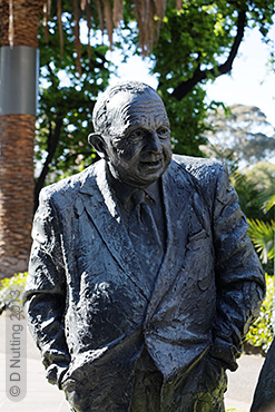 Photo c/o D Nutting: statue