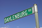(Photo © D. Nutting) road sign