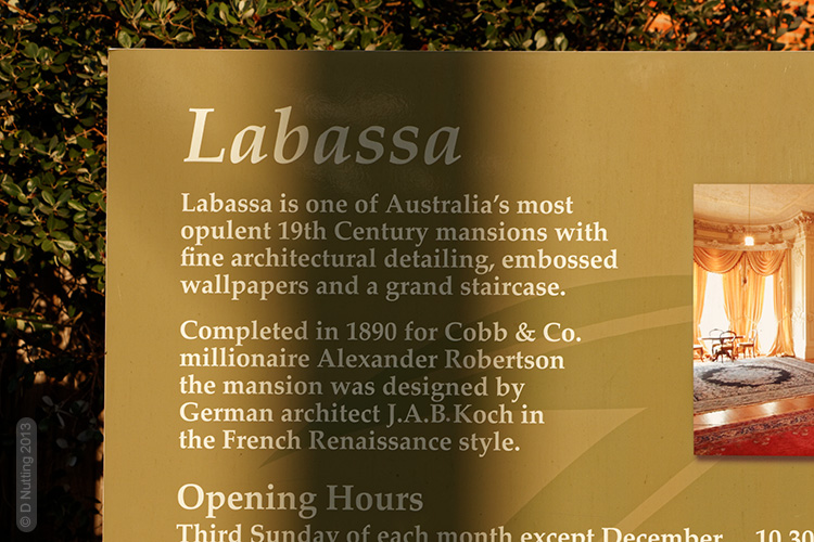 Foto &copy; D Nutting: Schild