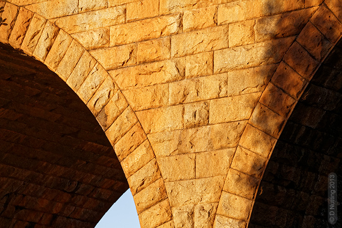 Foto (&copy; D Nutting): Viadukt