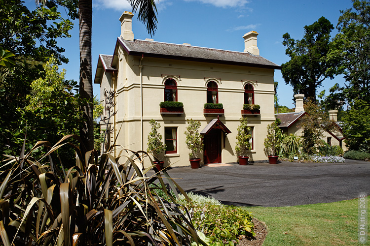 (Foto &copy; D. Nutting) Wohnhaus im Botanischen Garten