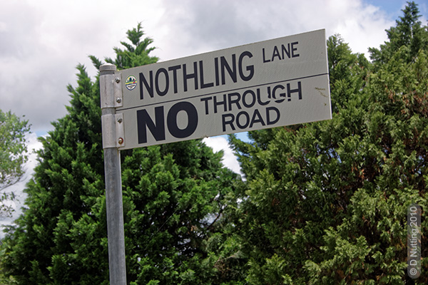 (Photo &copy; D. Nutting) road sign
