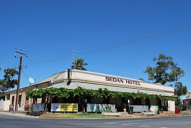 (Photo Wikimedia Commons) pub