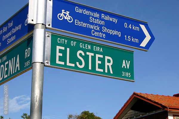 (Photo &copy; D. Nutting) street sign in Elsternwick