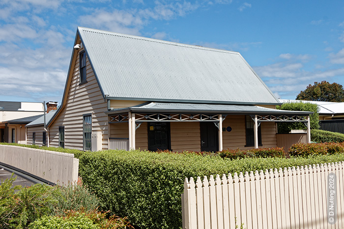 (Photo &copy; D Nutting) house