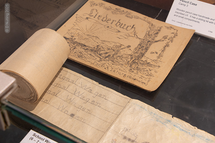 Foto: Schulaufgabe auf Papier