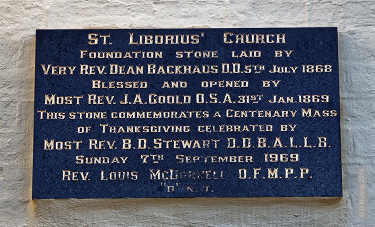 Photo &copy; D Nutting: plaque