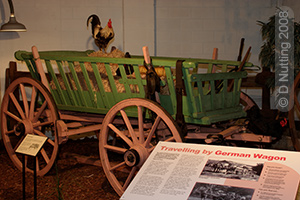 [Foto: copyright D Nutting - Leiterwagen / German wagon]
